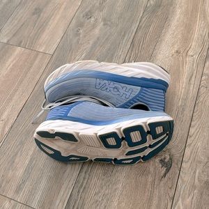 Shoes for sale ! Hoka One One